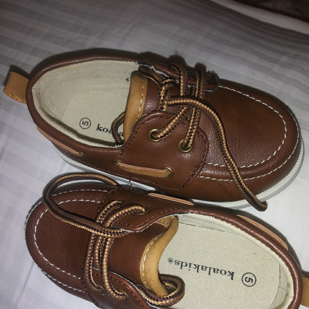 NWOT Koala Kids Baby Boys brown Dress Shoes Size 5